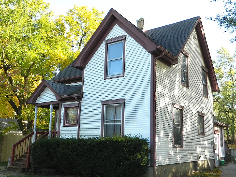 1st image of 328 Blaine Ave