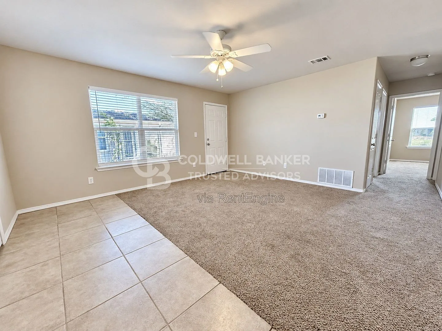 2 bed, 1.0 bath, 864 sqft, $1,000 — Photo 2