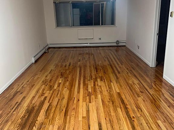 3rd image of 7006 Eliot Ave