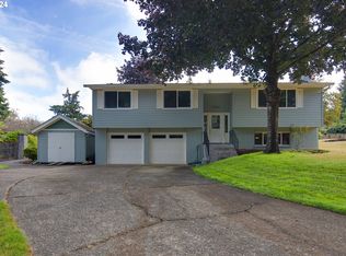 15052 SE Regner Terrace Dr, Damascus, OR 97089