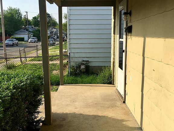 2nd image of 125 S Harbine Ave