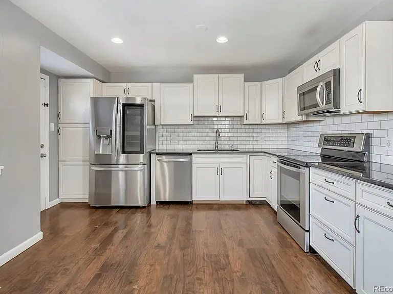 2061 E 94th Ave — Photo 3