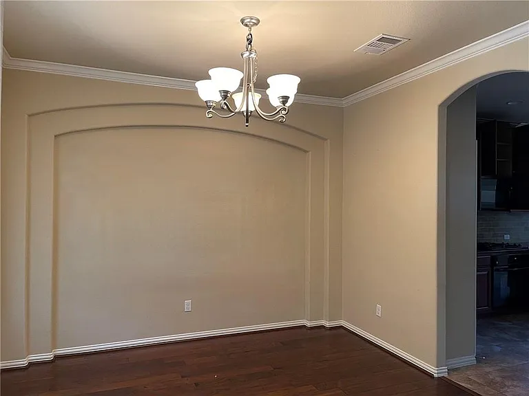 1807 Harvest Bend Ln — Photo 4