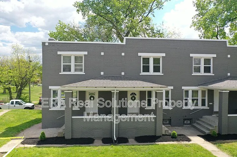 436 Columbian Ave