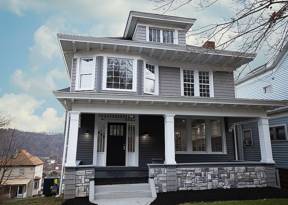 1st image of 518 Elm St