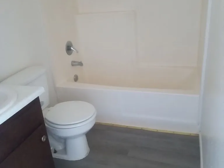 245 C St — Photo 6