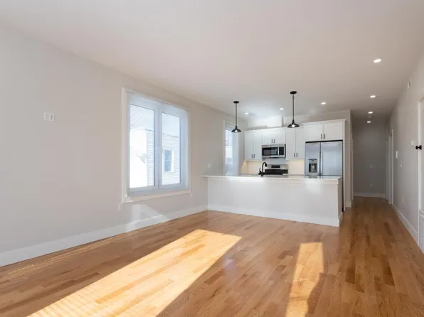 9 Tovar St #2, Dorchester, MA 02122