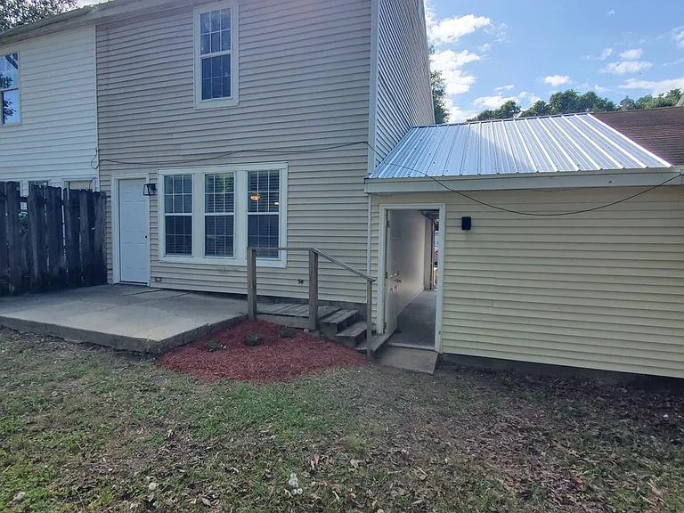 18 Somerset Pkwy — Photo 11