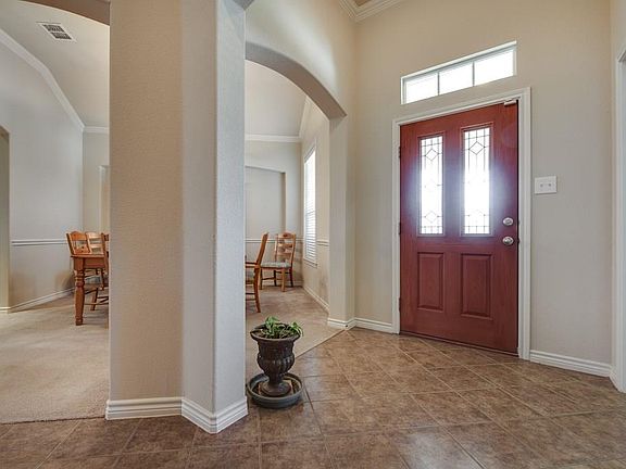 5th image of 710 Beau Dr