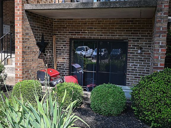 3rd image of 5444 Bluesky Dr Unit 16