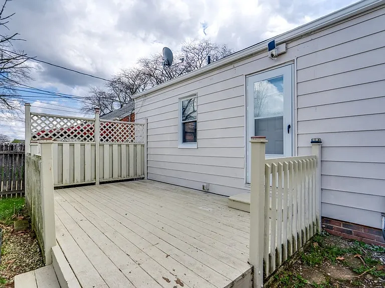 8514 Deerfield Dr — Photo 31