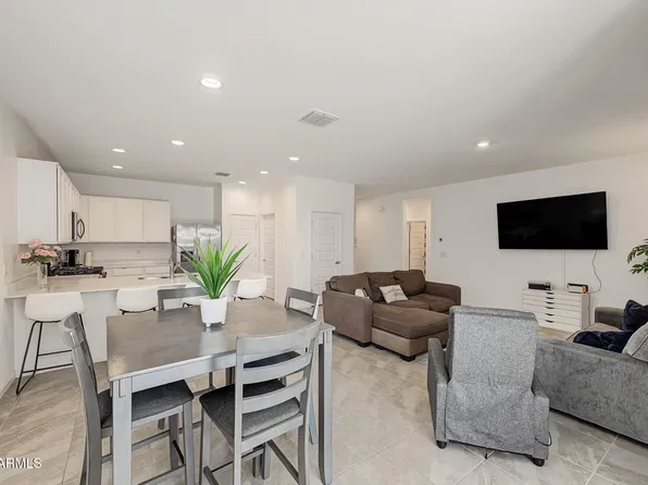 15673 W WINSLOW Avenue, Goodyear, AZ 85338
