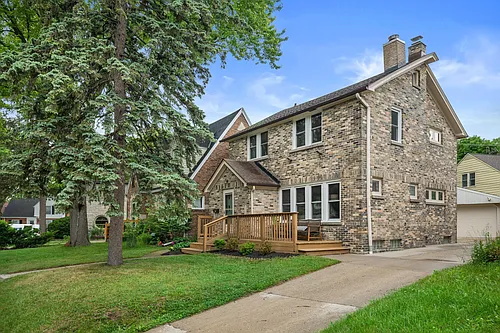 1512 E Olive St Photo 1