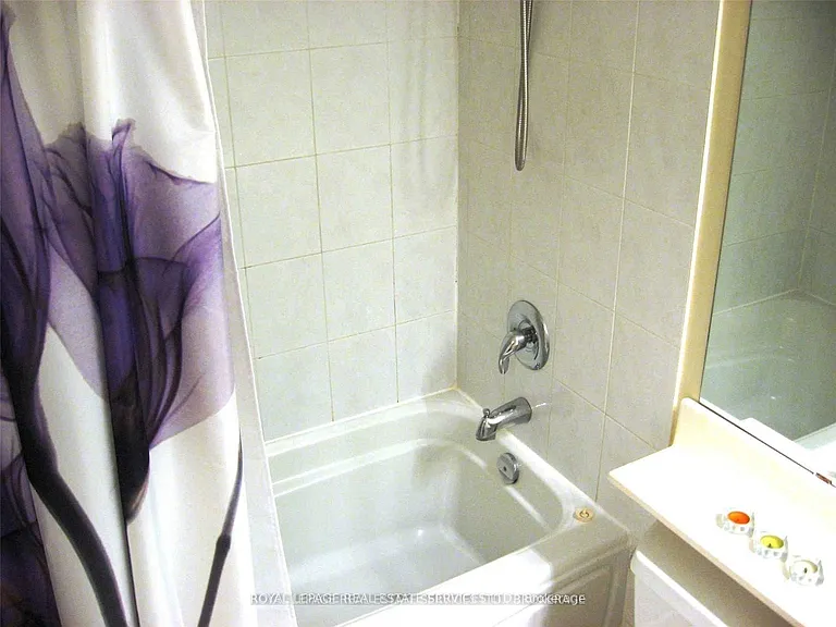 4978 Yonge St #1612 — Photo 13