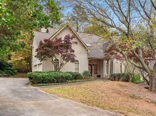 365 Log House Ct, Roswell, GA 30075