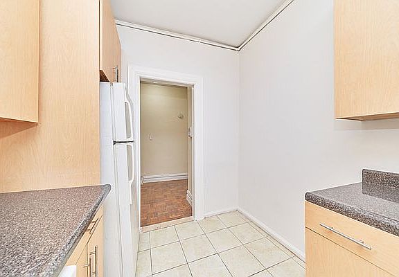 5th image of 350 Fort Washington Ave APT 3D