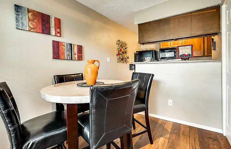 Chelsea Creek Apartment Homes — Photo 5