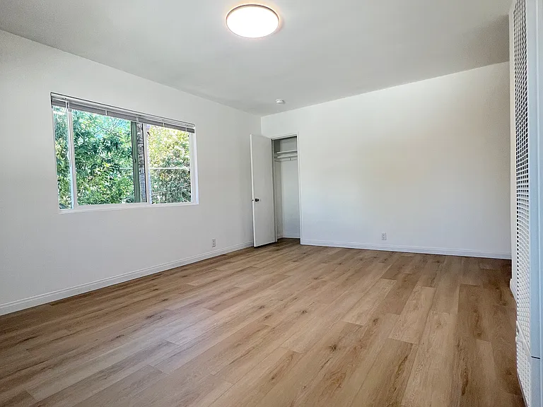 216 Rosemont Ave #7 — Photo 6