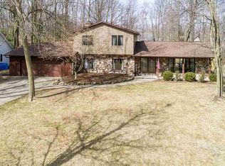 2901 Georgetown Dr, Midland, MI 48642