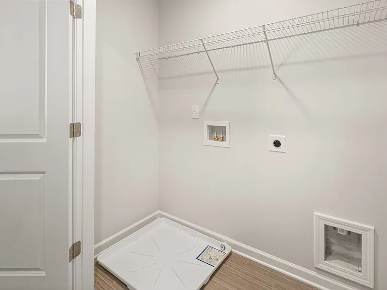 4270 Notting Hill Dr SW — Photo 26