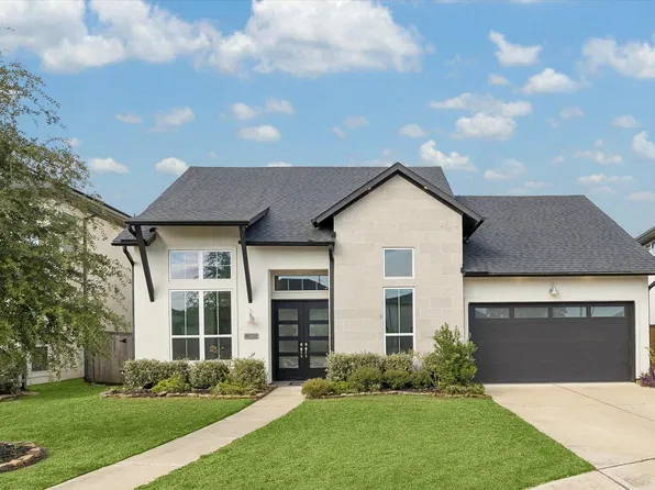 4606 Brazos Shores Dr, Sugar Land, TX 77479