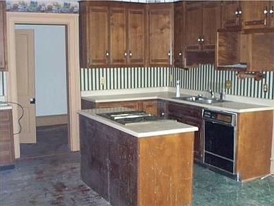 4th image of 117 S Zetterower Ave