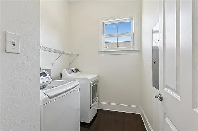 769 Saint Andrew St — Photo 12