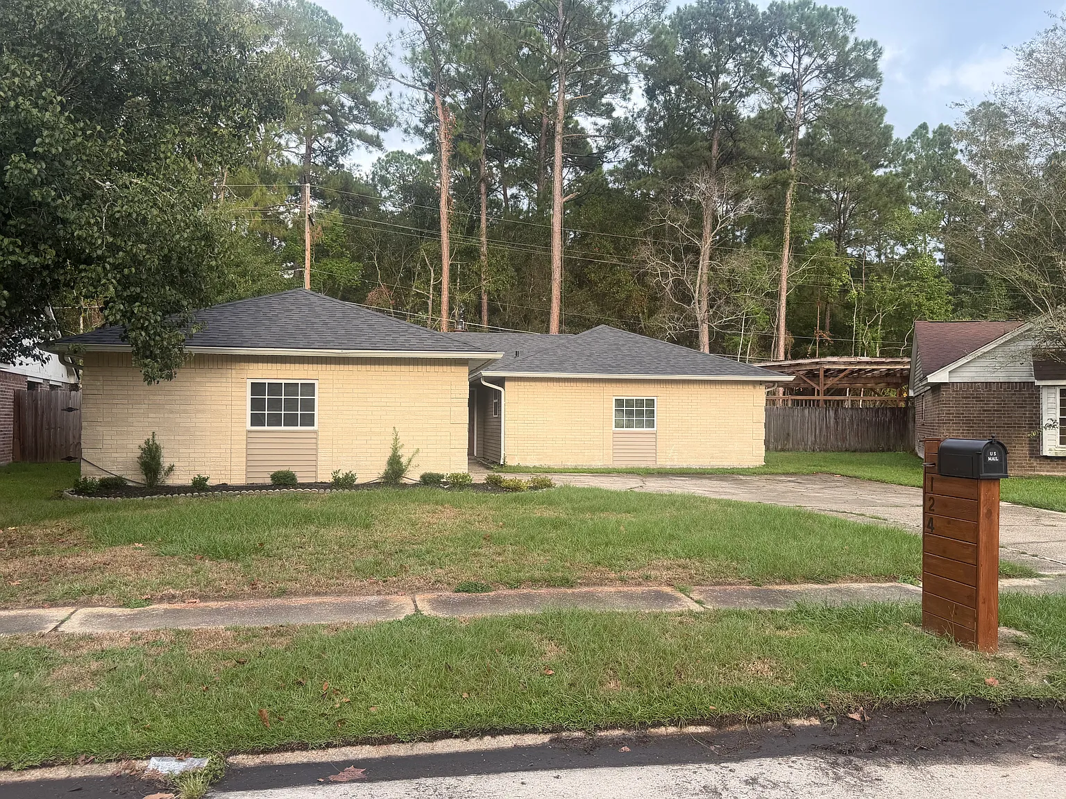 3 bed, 1660 sqft, $2,000 — Photo 2