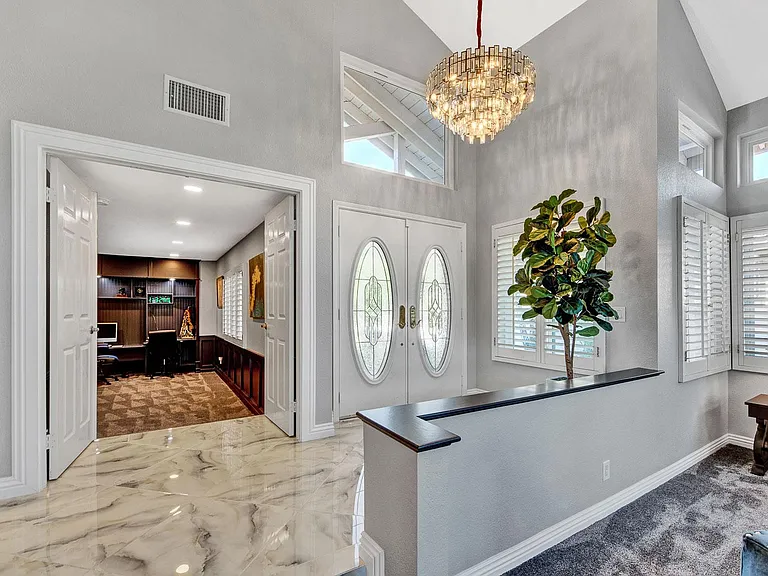 7246 E La Cumbre Dr — Photo 2