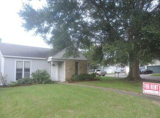 550 Bonarbridge Dr, Baton Rouge, LA 70808