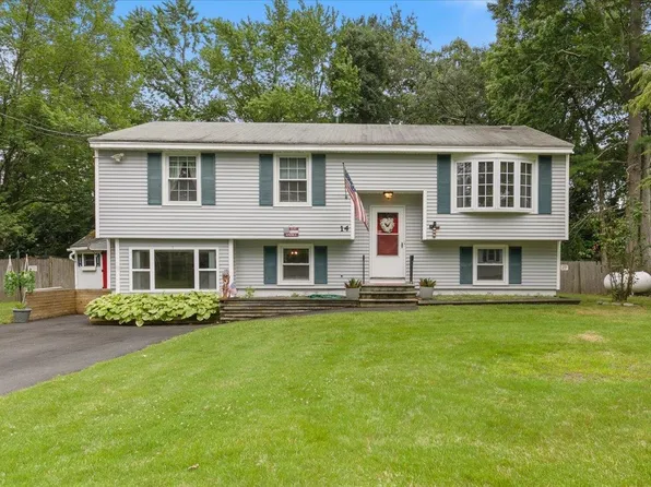 14 Dyer Avenue, Salem, NH 03079