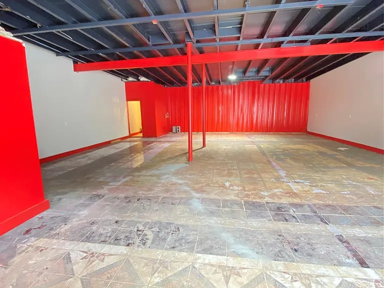 10326 Antoine Dr — Photo 1