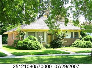 9737 S Van Vlissingen Rd, Chicago, IL 60617