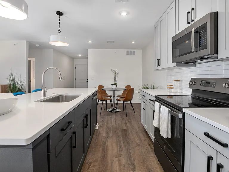 River Birch Apartment Homes — Photo 14