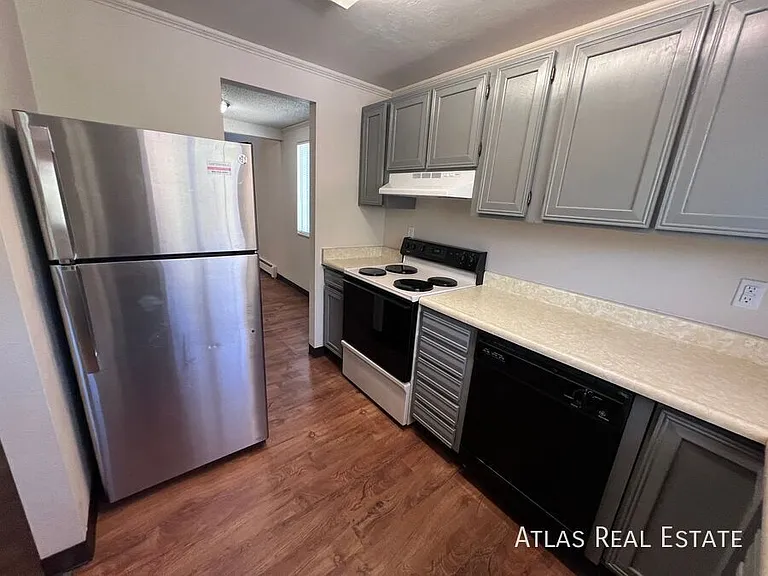 461 El Paso Blvd #J — Photo 2