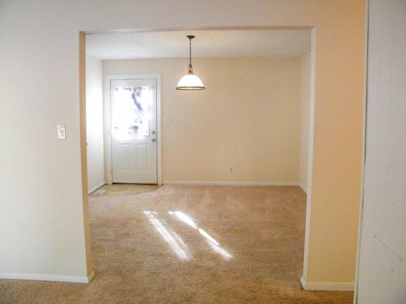 4th image of 1314 Wellington West Dr