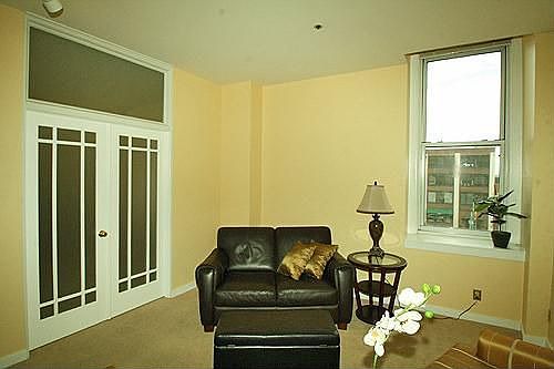 livingroom to master bedroom