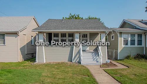 407 Kenwood St Photo 1