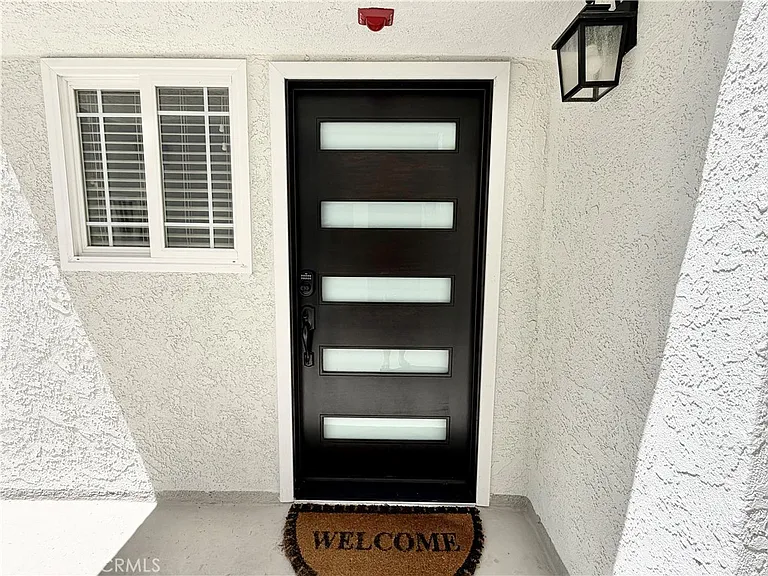 425 S Catalina Ave #4 — Photo 3