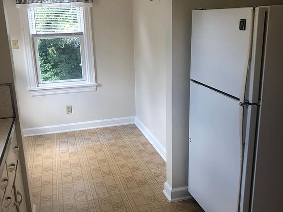 5th image of 2721 Cleveland Ave