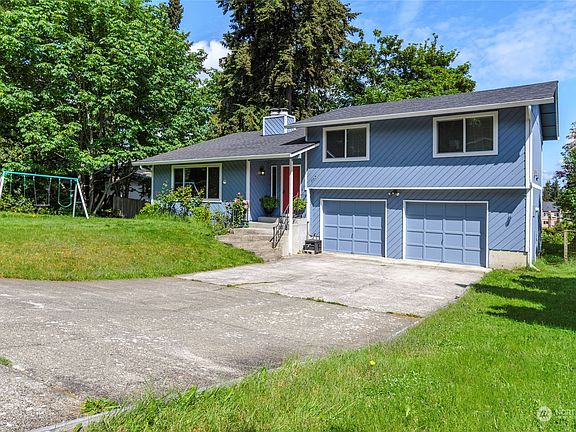 3rd image of 207 28th Avenue SE