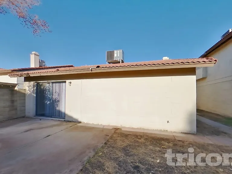 14239 N 50th Dr — Photo 15