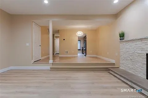 101 Farmington Chase Cres #101 — Photo 7
