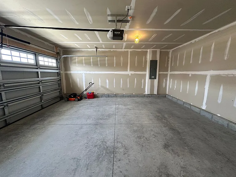3616 Clyde St — Photo 11