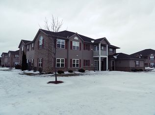1716 Summerset Dr, Racine, WI 53406