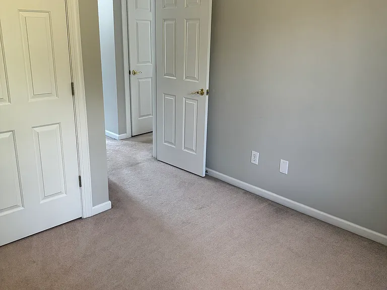 5065 Cramer Woods Dr — Photo 21
