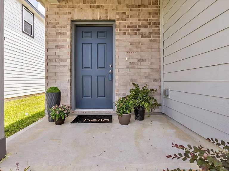 18669 Shauna Danielle Dr — Photo 27