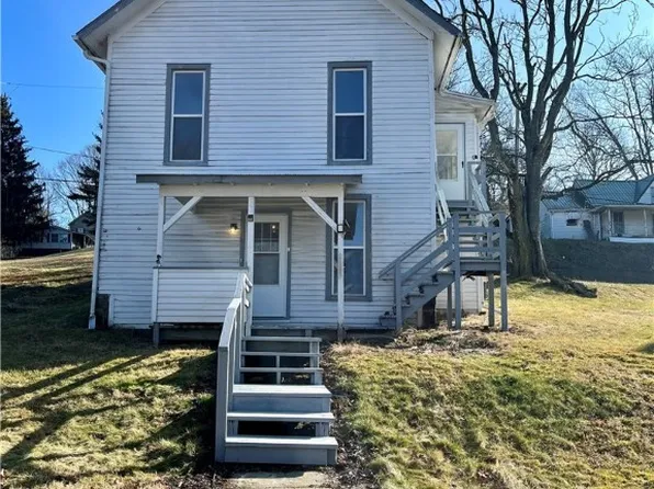 138 N Crawford St, Millersburg, OH 44654