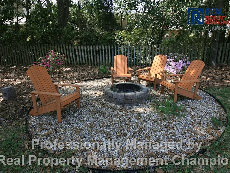 2206 Acacia Dr — Photo 24
