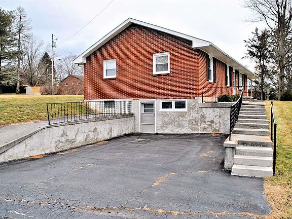 3rd image of 95 S Dudley Dr NW